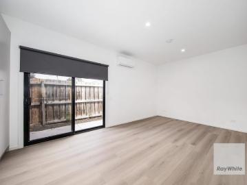 Melton South, Victoria