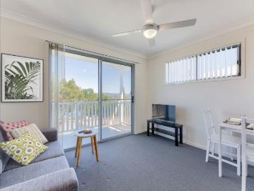 FULLY FURNISHED STUDIO APARTMENT