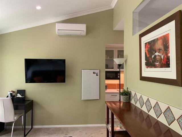 FULLY FURNISHED STUDIO APARTMENT