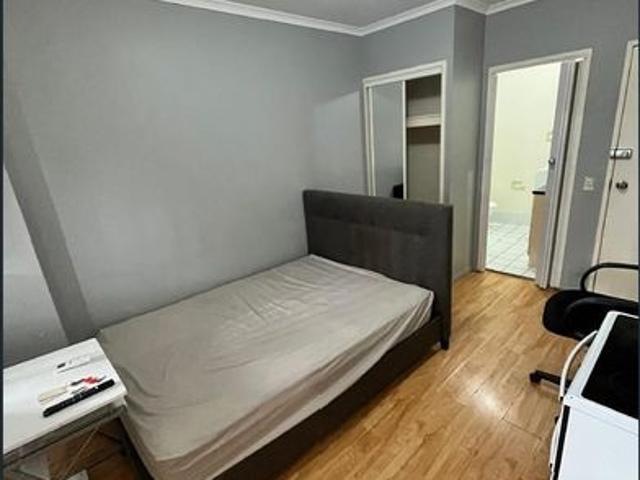 Fully furnished Studio apartment in the heart of Brisbane