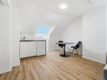 Fully Furnished Studio Apartment in Düsseldorf Hassels, Dusseldorf Amsterdam Apartments for Rent