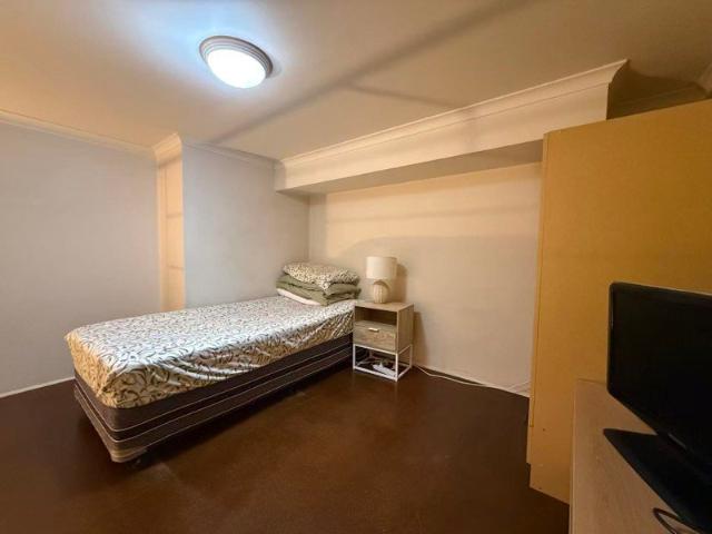 Fully Furnished Studio for students in the heart of Broadway