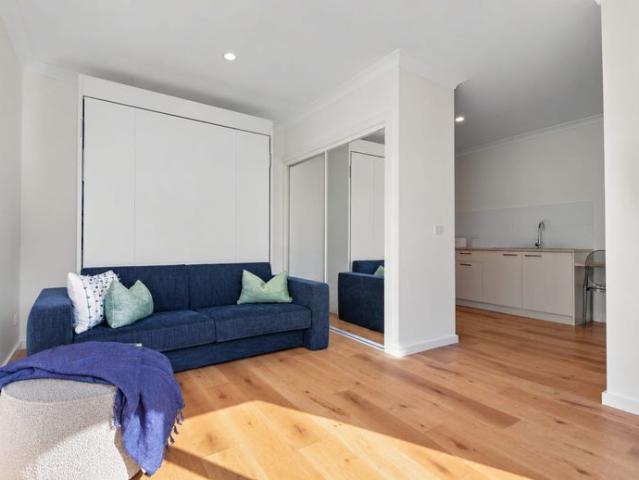 Fully Furnished Studio in Noble Park Bills Included