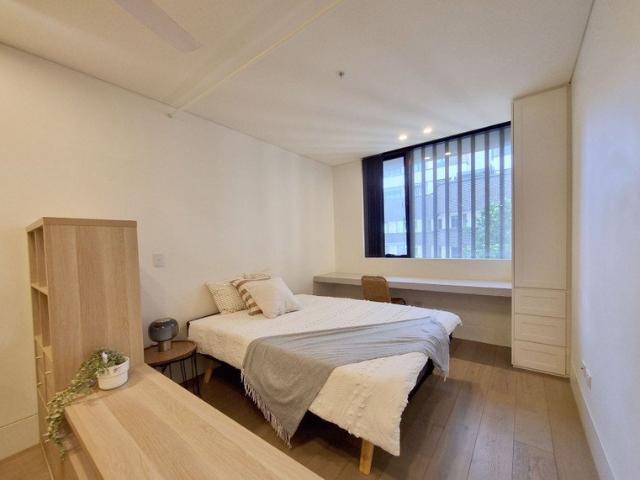 Fully furnished studio in Harris Park!