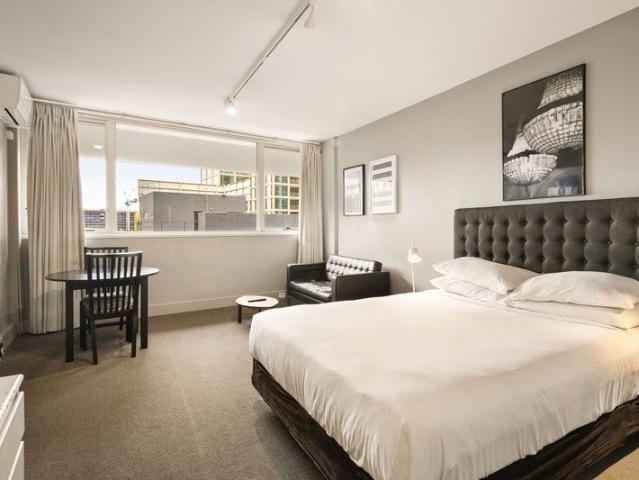 Fully Furnished Studio In Inner City Spring Hill