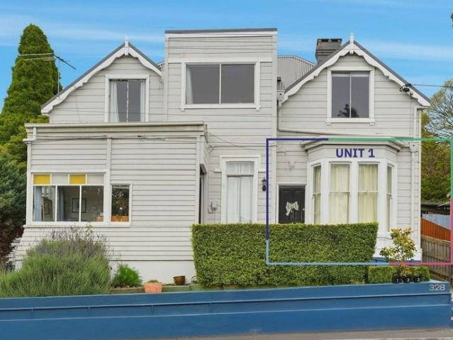 Fully Furnished Studio in Prime North Hobart Location