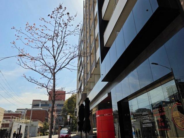 Fully furnished studio in prime location