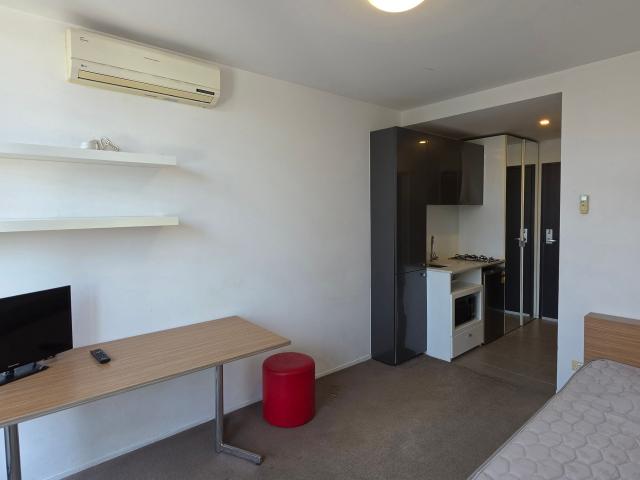 Fully furnished studio in prime location