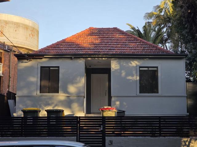 Fully Furnished Studio in the Heart of Petersham