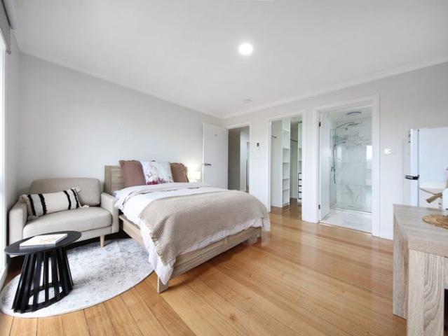Fully Furnished Studio Rooms BILLS INCLUDED!
