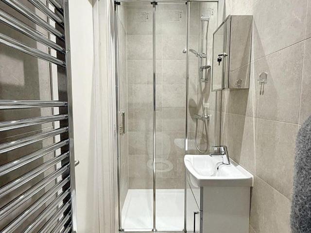 Fully Furnished Studio to Rent Camberwell, SE5