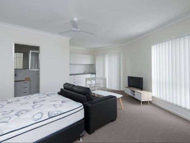 FULLY FURNISHED STUDIO