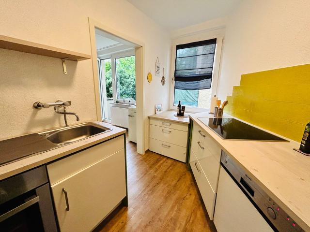 Fully furnished Studio 41 m² in Essen City – Move in Ready for 2–4 Persons, Essen Amsterdam Apartments for Rent