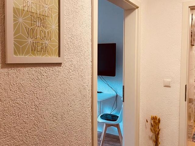 Fully furnished Studio 41 m² in Essen City – Move in Ready for 2–4 Persons, Essen Amsterdam Apartments for Rent