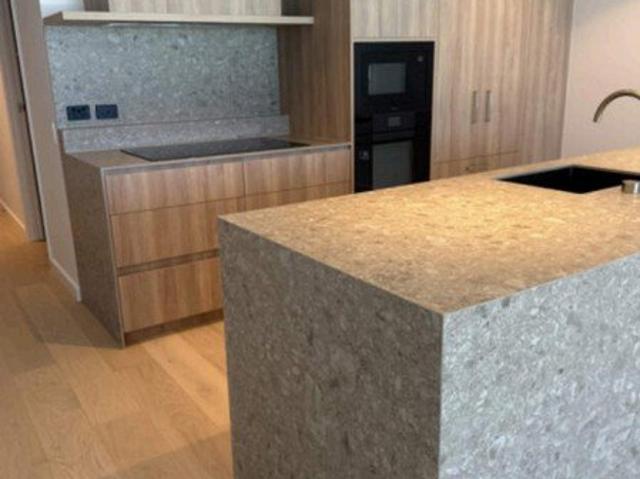 Fully Furnished Stunning 2 Bedroom Apartment!