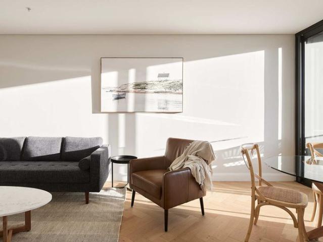 Fully Furnished Stylish Apartment in the Heart of the CBD