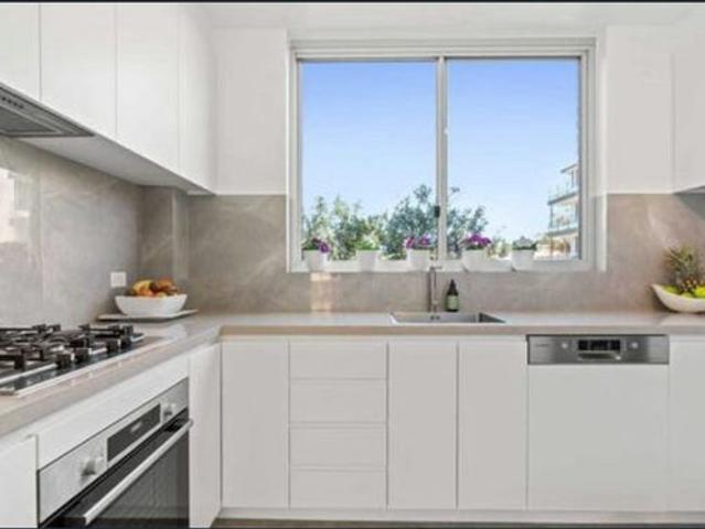 Fully Furnished | Stylishly Renovated Three Bedroom Apartment by Diamond Bay