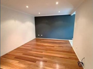Fully Furnished Super convenient & affordable 3B1B! Closed to Restaurant, Supermarket, Bus Station, UNSW! BOOKING INSPECTION BEFORE ARRIVAL!
