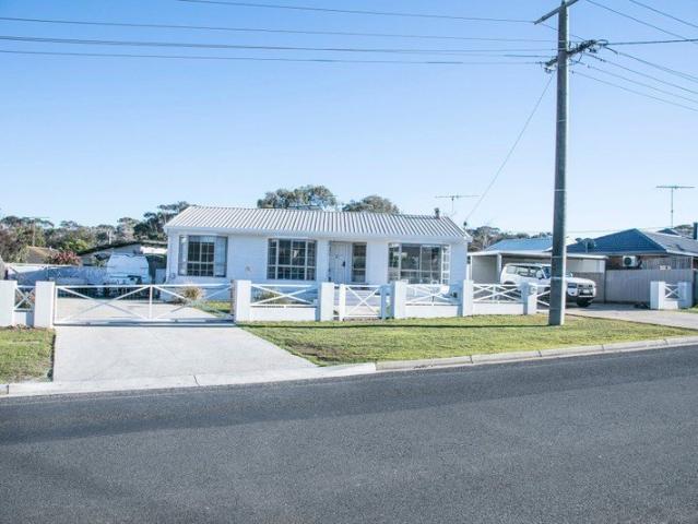 Fully Furnished Surf Coast Sanctuary in Jan Juc A Tradesman's Dream