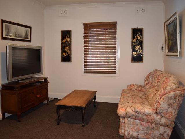 FULLY FURNISHED, POWER & WATER INCLUDED!