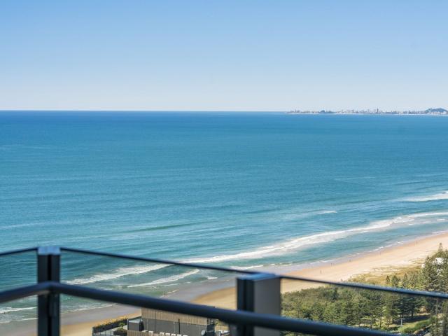 Fully Furnished Penthouse Apartment