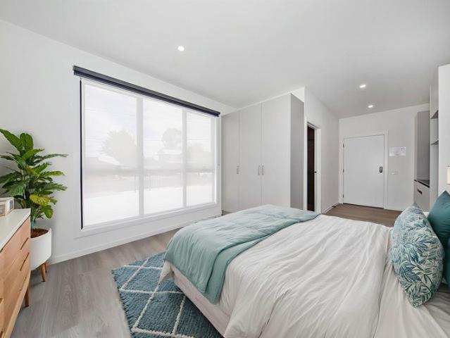 FULLY FURNISHED, PRIVATE ROOM + PRIVATE ENSUITE INCLUDING ALL BILLS AVAILABLE NOW PREMIUM ACCOMMODATION IN MELTON