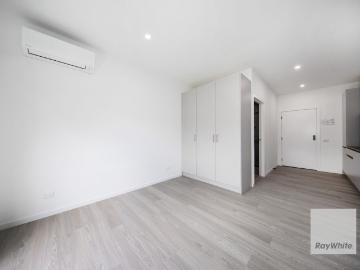 FULLY FURNISHED, PRIVATE ROOM + PRIVATE ENSUITE INCLUDING ALL BILLS AVAILABLE NOW PREMIUM ACCOMMODATION IN MELTON