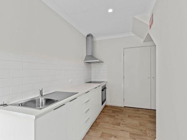 FULLY FURNISHED PRIVATE STUDIO | $410PW ALL BILLS INCLUDED | GARAGE AVAILABLE