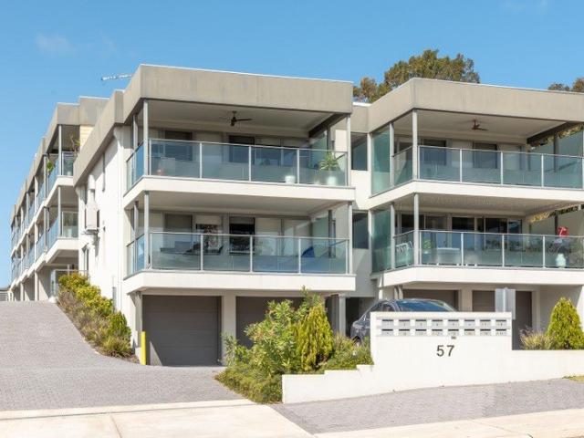 FULLY FURNISHED PROPERTY IN SCARBOROUGH READY FOR SUMMER!
