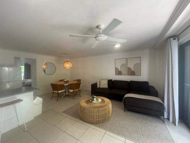 Fully furnished property walking distance to Gympie Tce