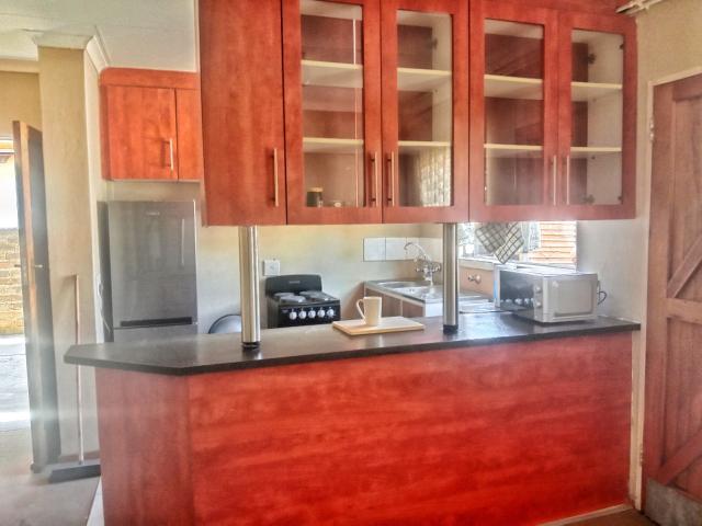 Fully Furnished Room To Rent in Nkwe Country Estate, Rosslyn, Akasia