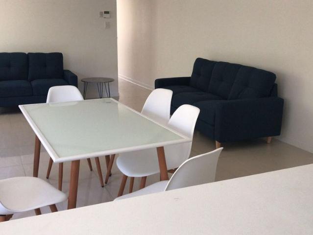 Fully furnished room with Queen size bed and ducted air condition in a good location of Sunnybank