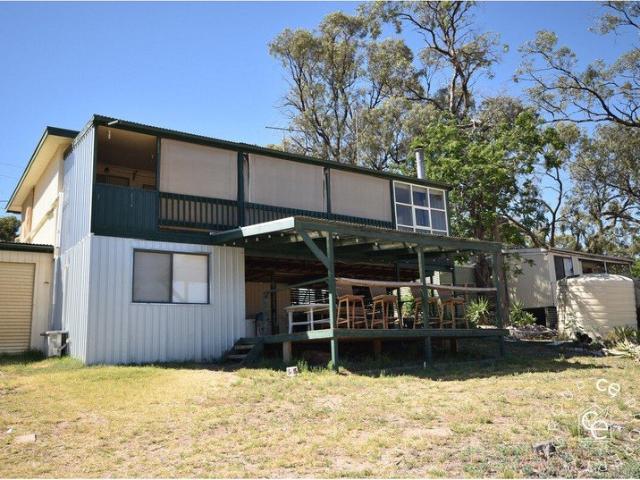 Fully furnished rental overlooking the river