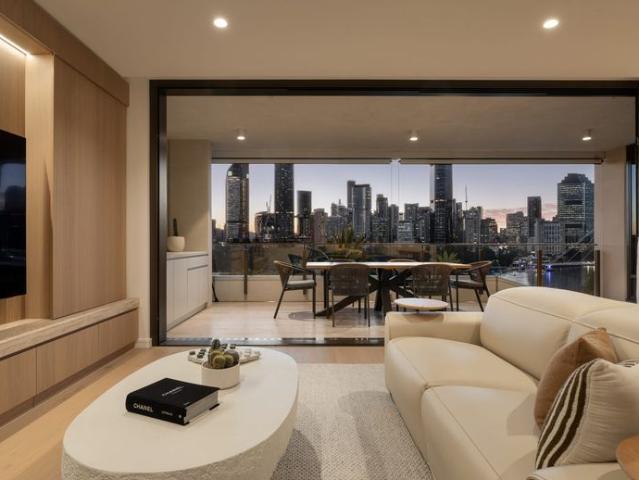 Fully Furnished Riverside Luxury