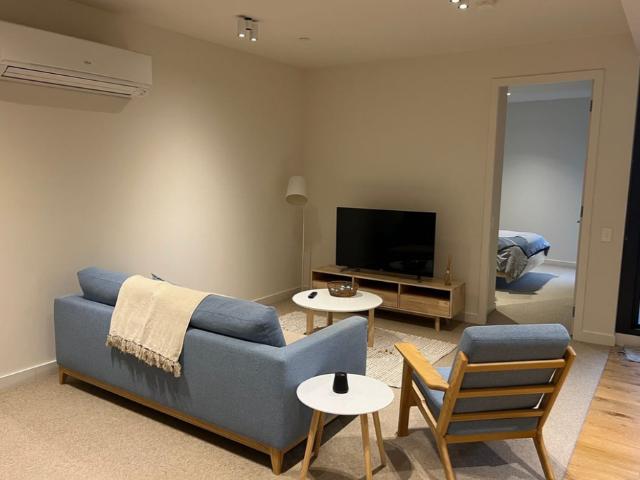 FULLY FURNISHED WATERFRONT 1 BED APARTMENT!