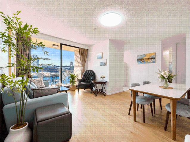 Fully Furnished Waterfront Apartment with Spectacular Harbour Bridge Views
