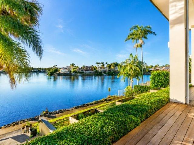 Fully Furnished Waterfront Luxury in Clear Island Waters