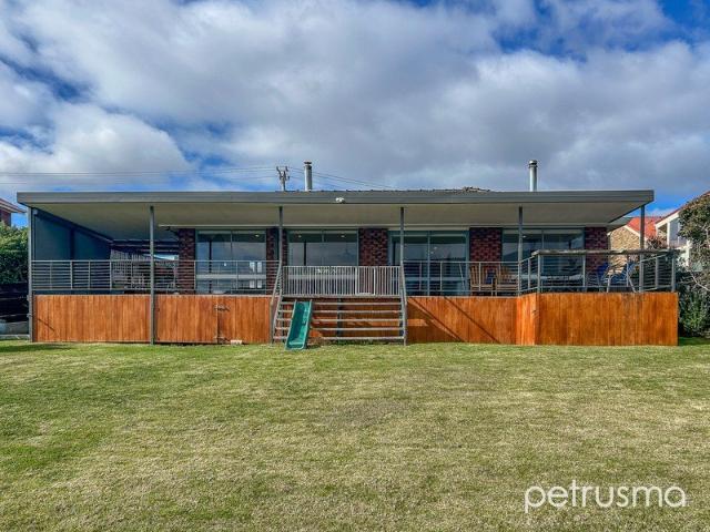 Fully Furnished Waterfront property