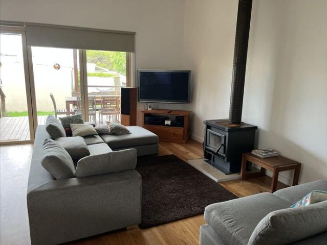 Fully Furnished,Walking distance to everything