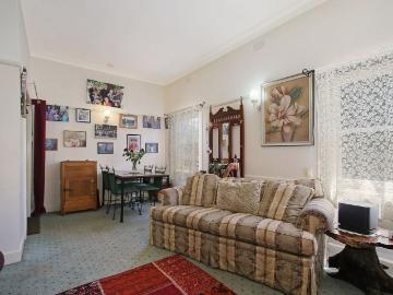 FULLY FURNISHED WEATHERBOARD HOME