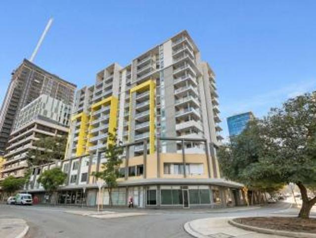 Fully Furnished with City Living Made Easy