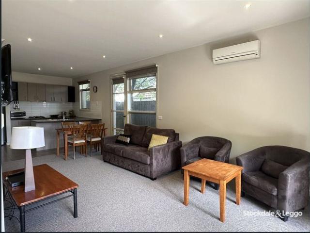 FULLY FURNISHED TOWNHOUSE OPPOSITE VICTORIA LAKE