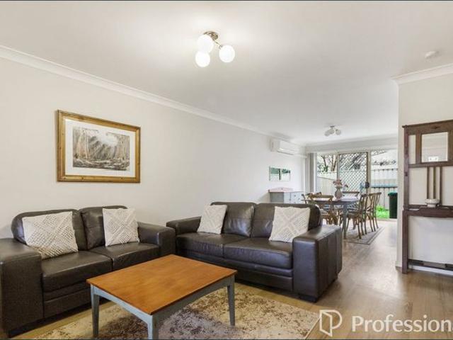 Fully Furnished Townhouse!
