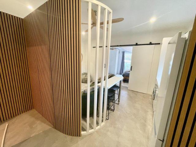 Fully Furnished, Top Floor Gem in Currimundi