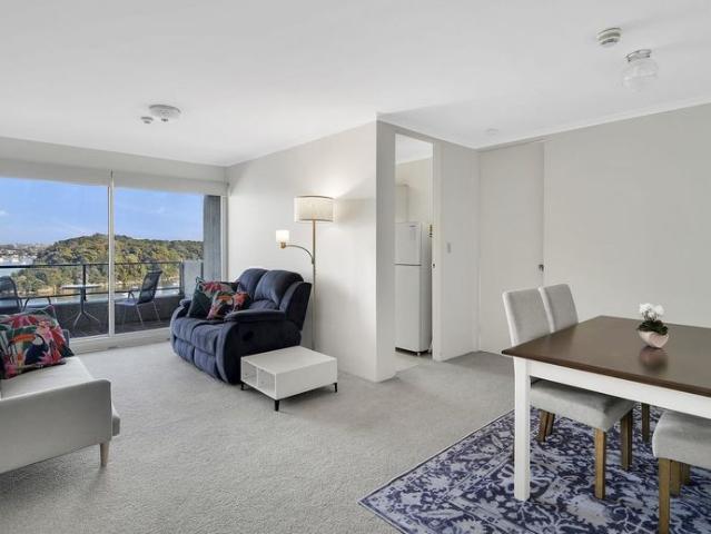 Fully furnished top floor views *3 4 months only
