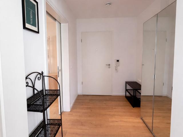 Fully Furnished Terrace Apartment with Private Garden in List next to Eilenriede City Forest, Hannover Amsterdam Apartments for Rent