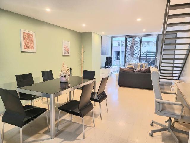 Fully Furnished Terrace Style Dual Aspect Living in the Heart of Zetland