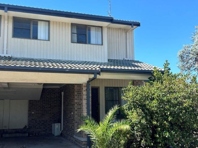 Fully Furnished Three Bedroom Townhouse