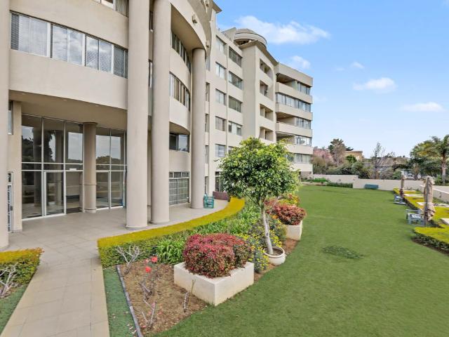 Fully Furnished Three Bedroom Apartment