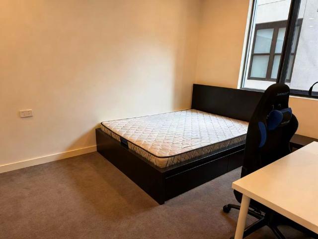 Fully Furnished Three Bedroom Apartment in Prestigious Emblem Waterloo